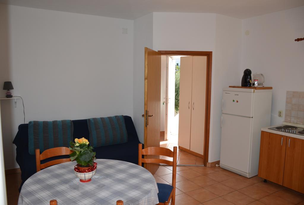 Apartments Burcul Pag Pag Town Exterior foto